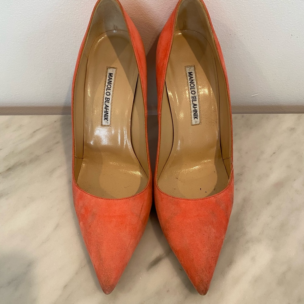 Manolo Blahnik BB Coral Suede Pump Heels 37.5